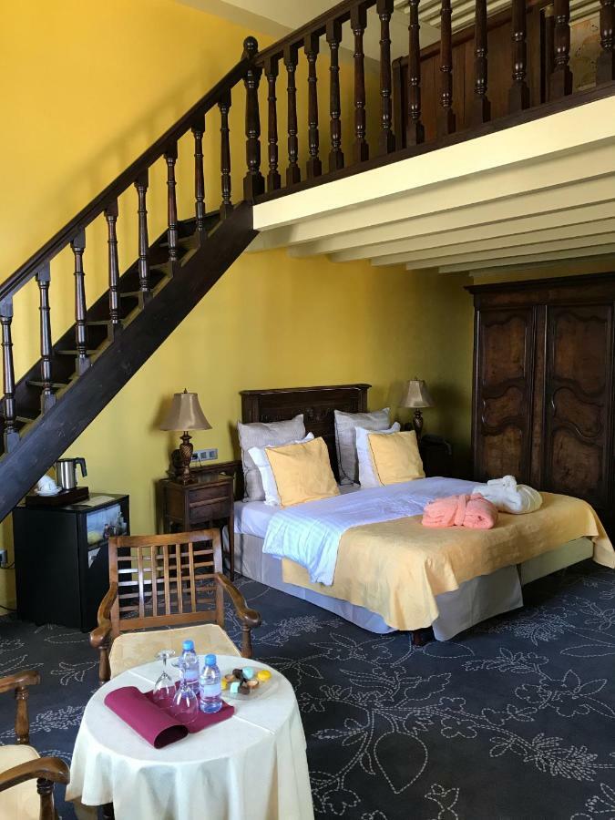 Chateau De Coudree - Les Collectionneurs Сие Екстериор снимка